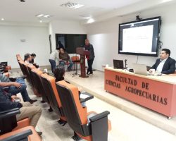 Doctor de Visita de la Universidad de Querétaro, México.